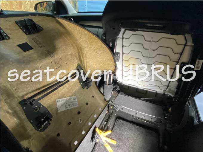 ベンツCクラス(W205)｜Autowear(オートウェア) ｜エリーゼ｜シートカバー装着